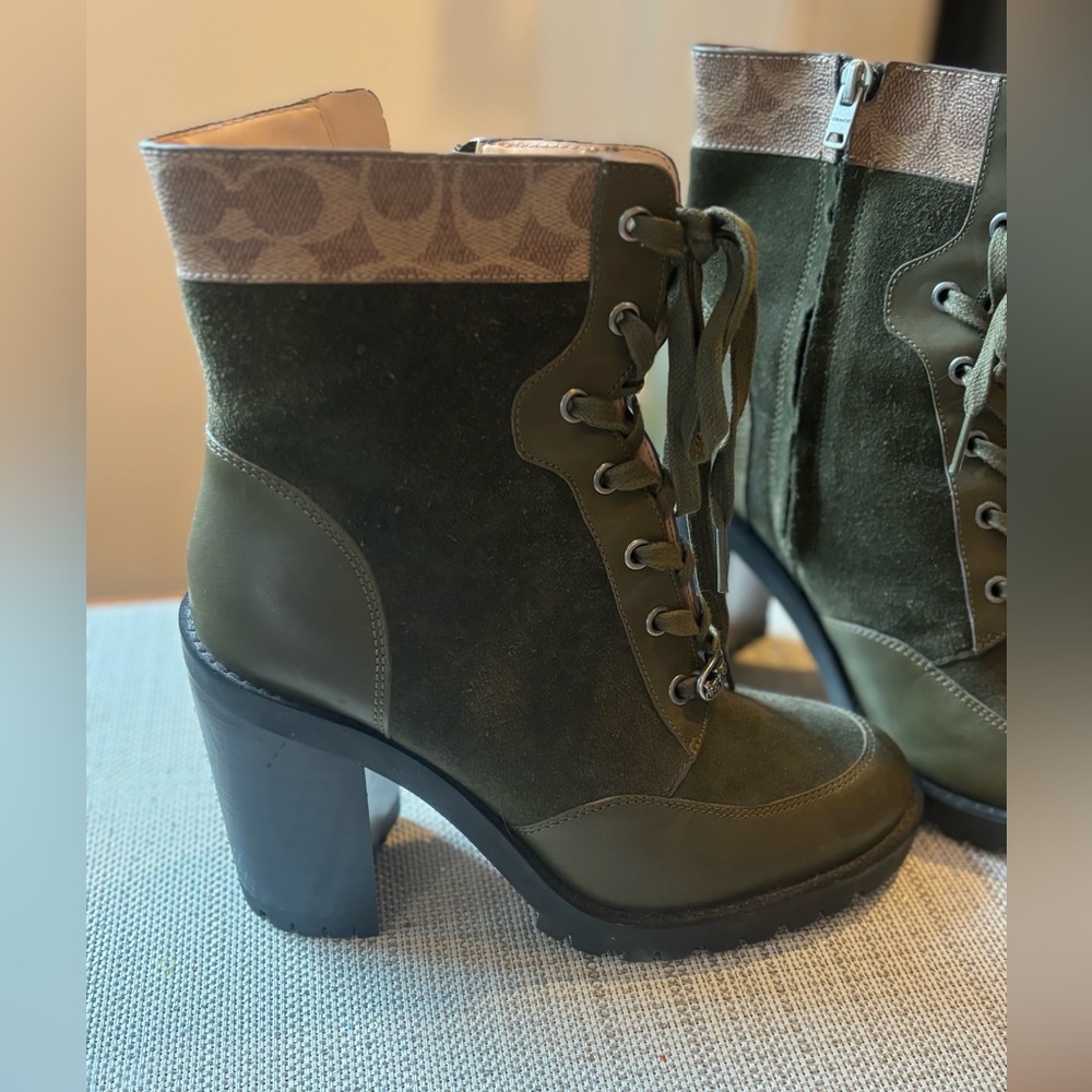 COACH Boots Size 9
